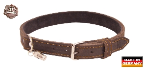 AKAH riveted oilskin collar